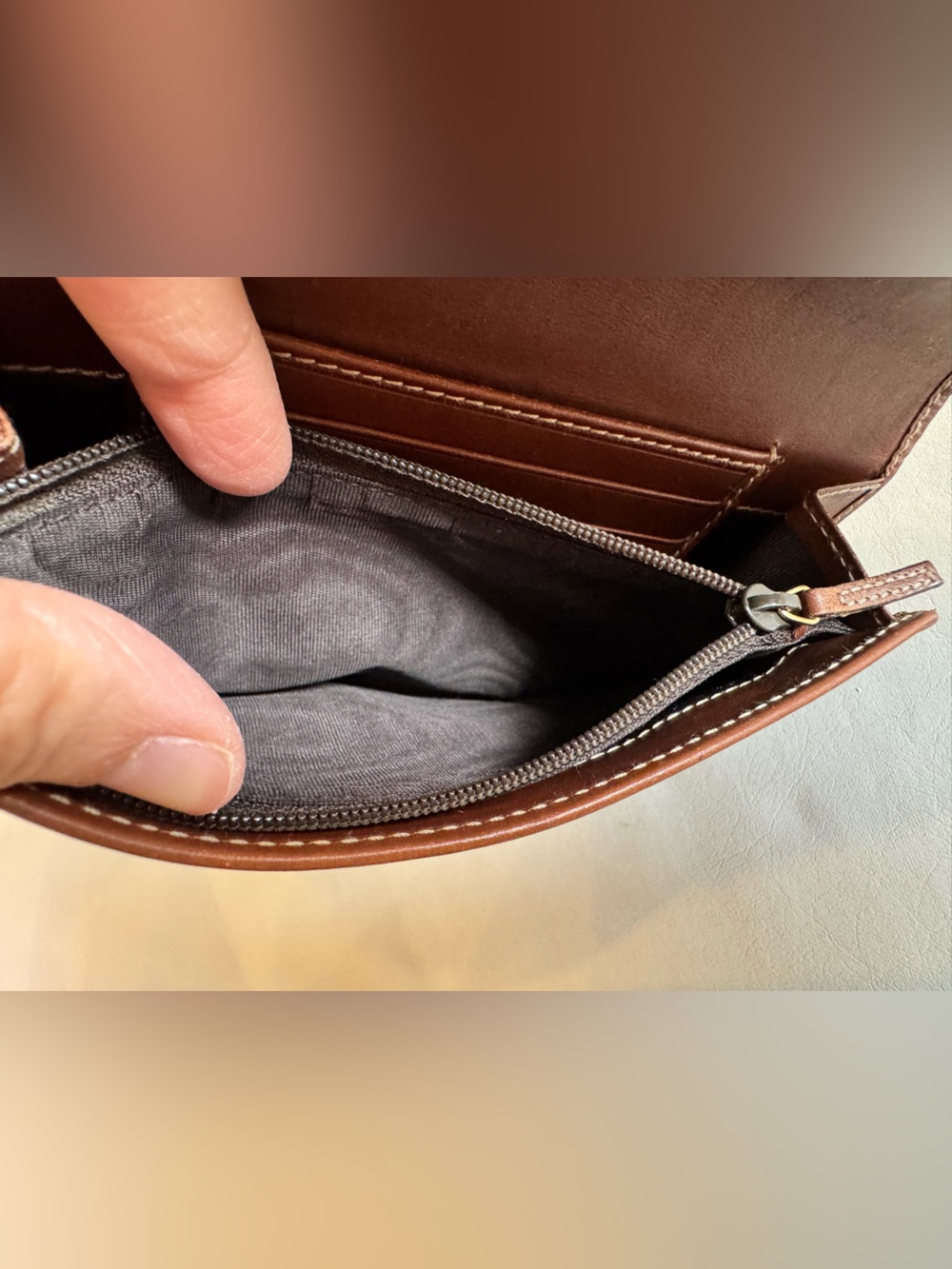 Gucci Foldover Wallet - Picture 13 of 13